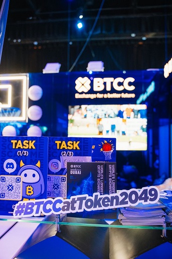 Баскетбольный стенд BTCC и любимец публики Накамон произвели фурор на TOKEN2049 в Дубае